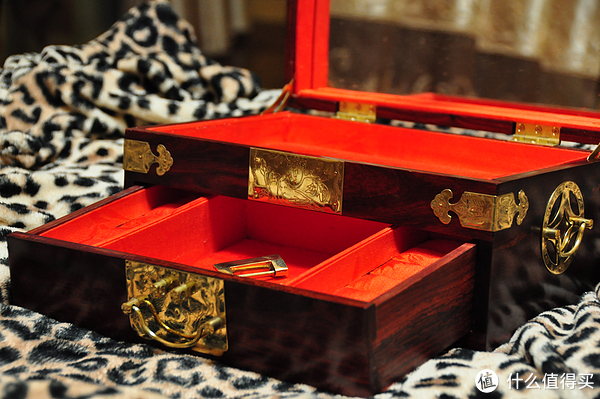 珍贵的东西理应被珍视：复古首饰盒 + 收藏家 专业防潮箱