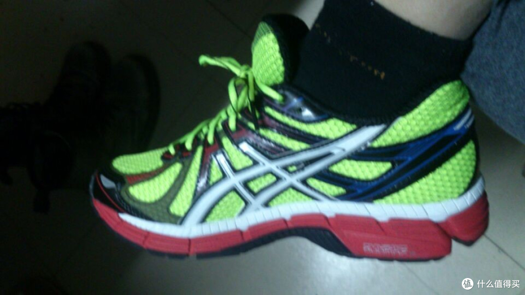 为了偶遇32D跑友：ASICS 亚瑟士 GT-2000 男款次*级跑步鞋