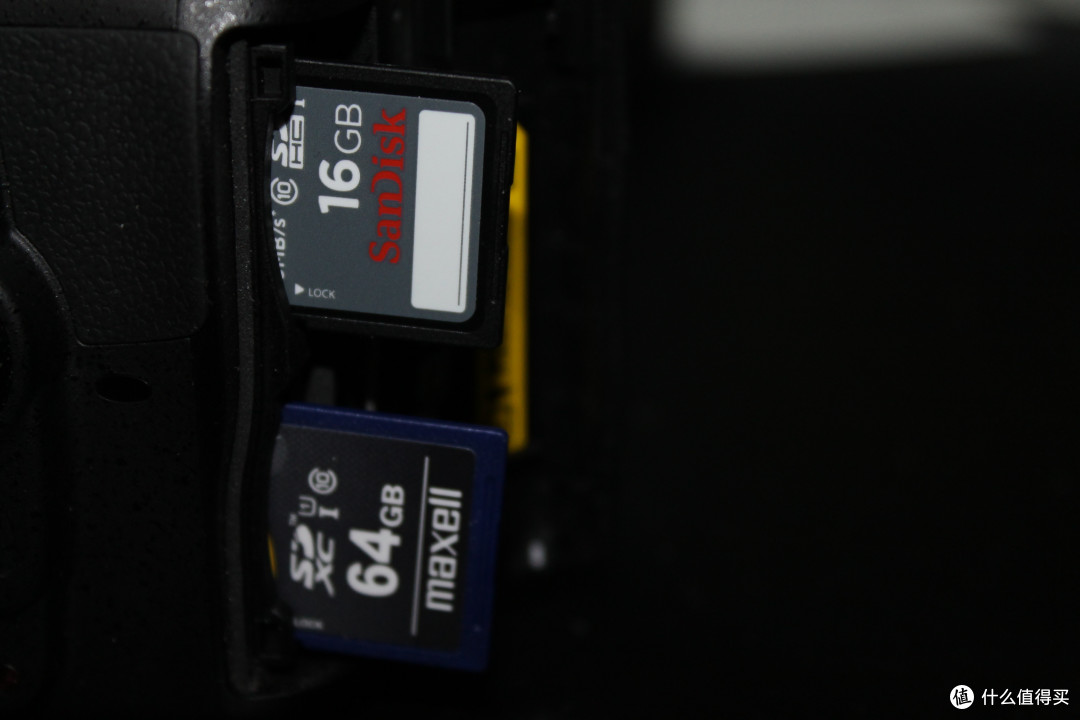 两张卡，都是等ZDM推荐下手的