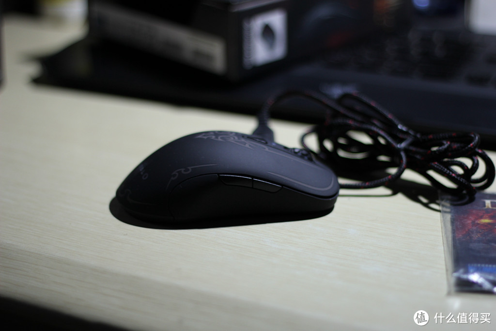 三只老鼠：Logitech 罗技 G700s 无线游戏鼠标 + SteelSeries 赛睿 Diablo III 暗黑3 游戏鼠标、WOW 魔兽世界 游戏鼠标