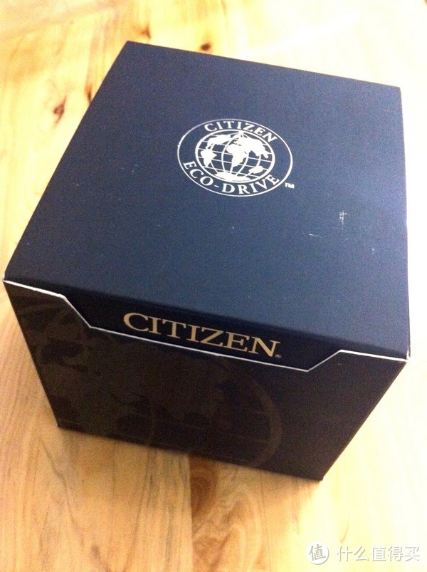 送给陪伴我几十年的女友——Citizen 西铁城 BM8430-59E 男士光动能腕表