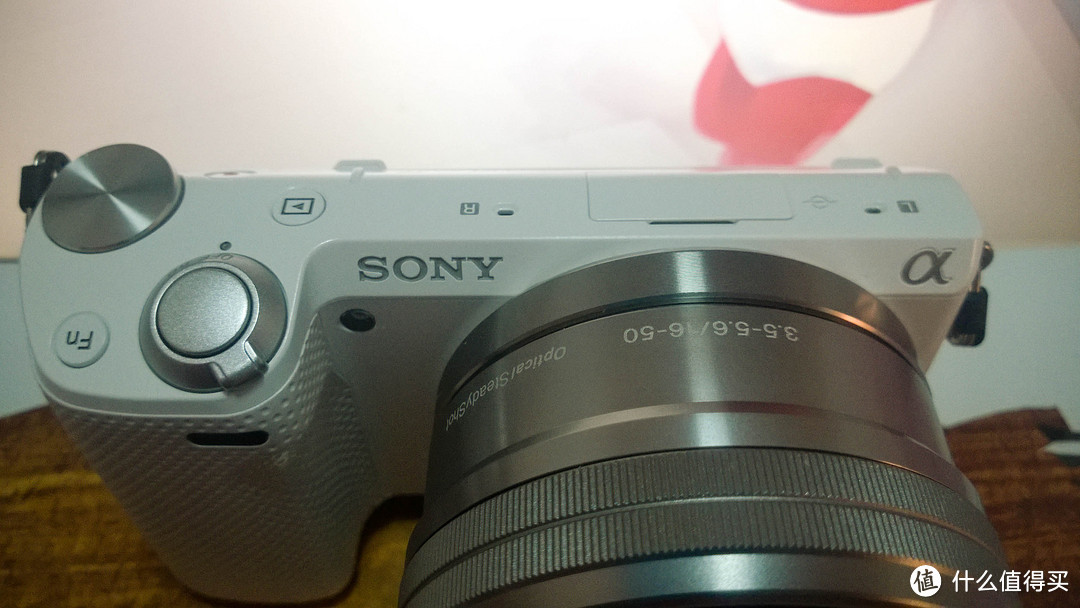 白色奶昔武藤兰：SONY 索尼 NEX-5TL 微单相机