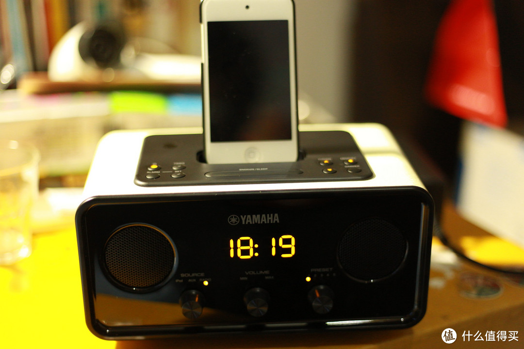 床头小闹钟：YAMAHA 雅马哈 TSX-70 苹果接口 桌面基座音响