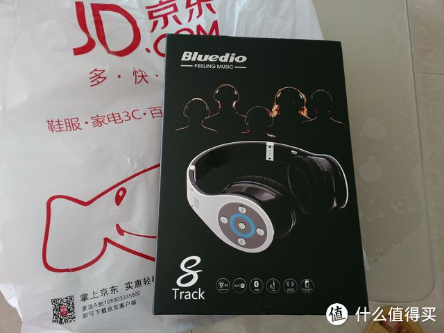 国产8声道8喇叭:Bluedio 蓝弦 R+ 蓝牙耳机