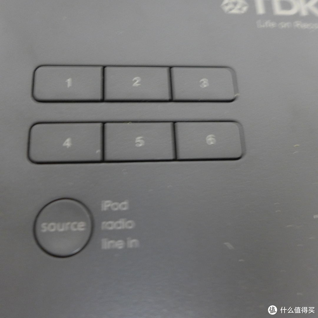 会唱歌的“水桶”——TDK TA5210 苹果身背专用基座音箱
