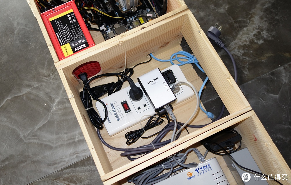 手工打造实木HTPC机箱和电视柜
