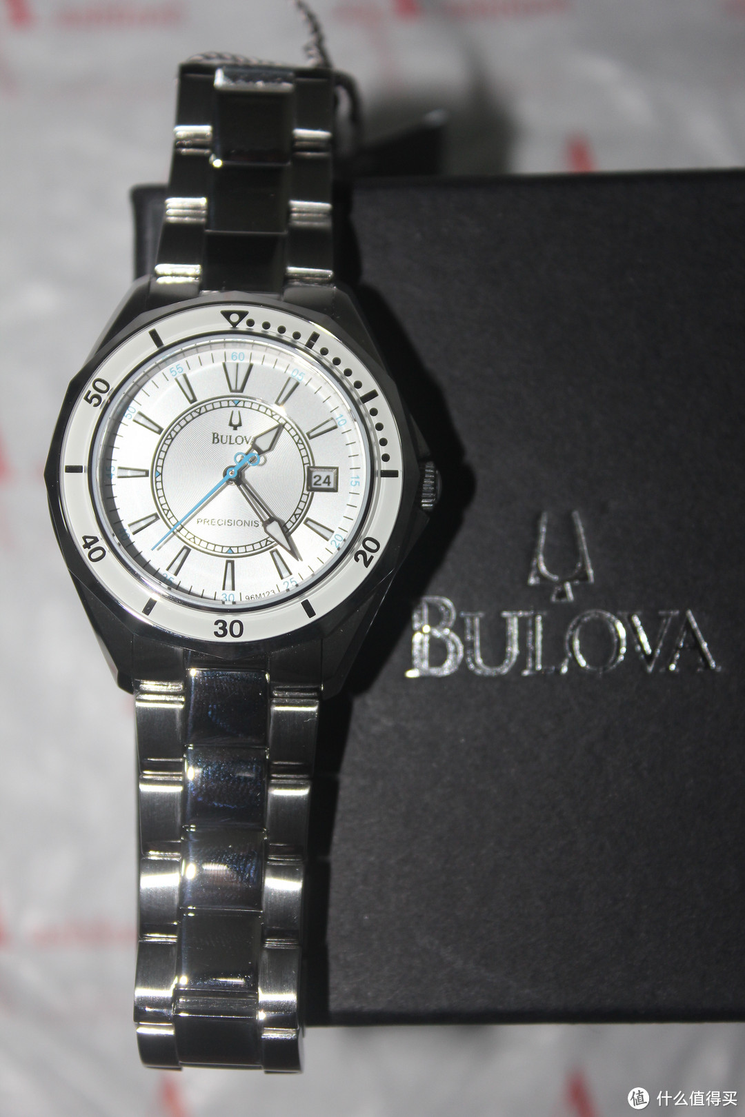 白色情人节的礼物：Bulova 宝路华 Precisionist Winter Park 96M123 女款石英腕表