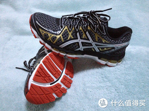 脚踏土豪金：ASICS 亚瑟士 Kayano 20 *级支撑跑鞋