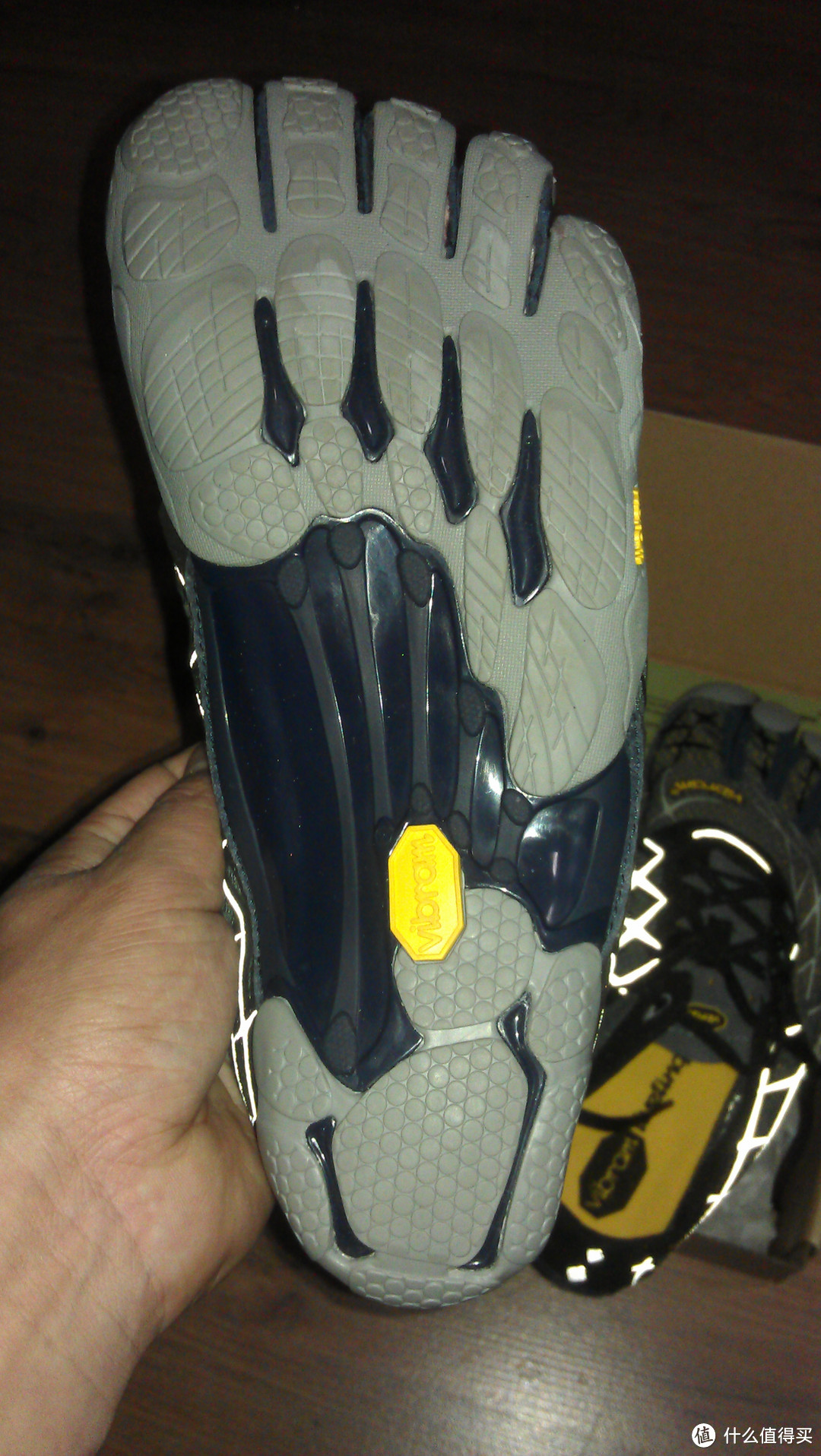 晒晒让我长草的 Vibram FiveFingers SeeYa LS 五趾鞋