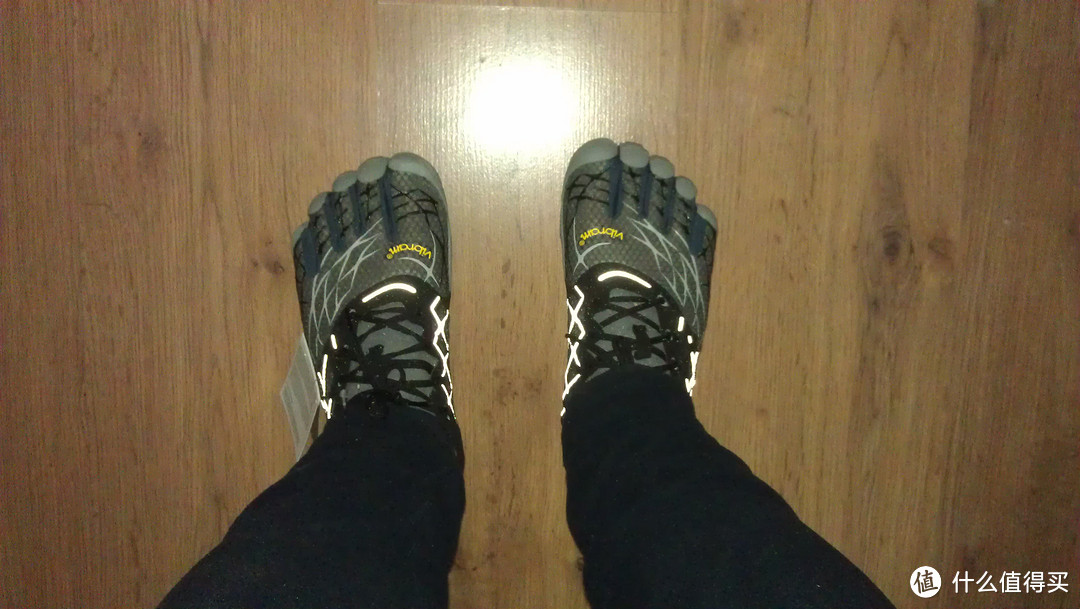 晒晒让我长草的 Vibram FiveFingers SeeYa LS 五趾鞋