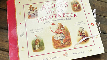 带你梦游仙境：《Alice's Pop-up Theatre Book》爱丽丝立体剧场玩具书