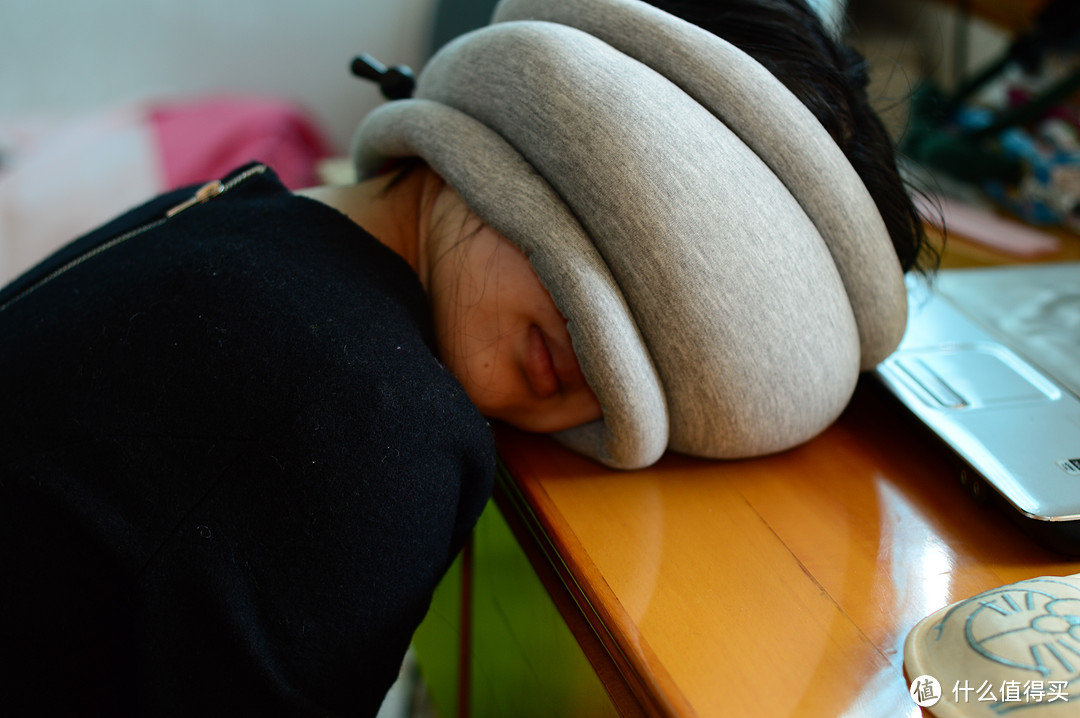 【真人秀】困货必备！Ostrich Pillow Light 西班牙手工鸵鸟枕 小评