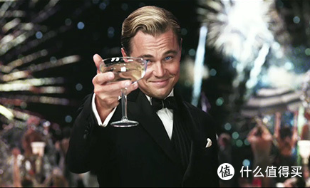 Baz Luhrmann x ABSOLUT VODKA 绝对伏特加推出澳洲限定版设计酒瓶