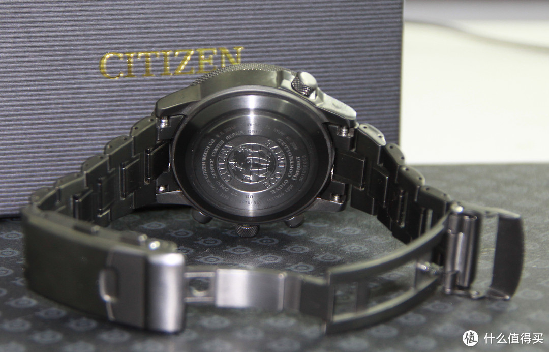 做男人要对自己好一点：Citizen 西铁城 JY8025-59E 男款钛合金光动能电波腕表