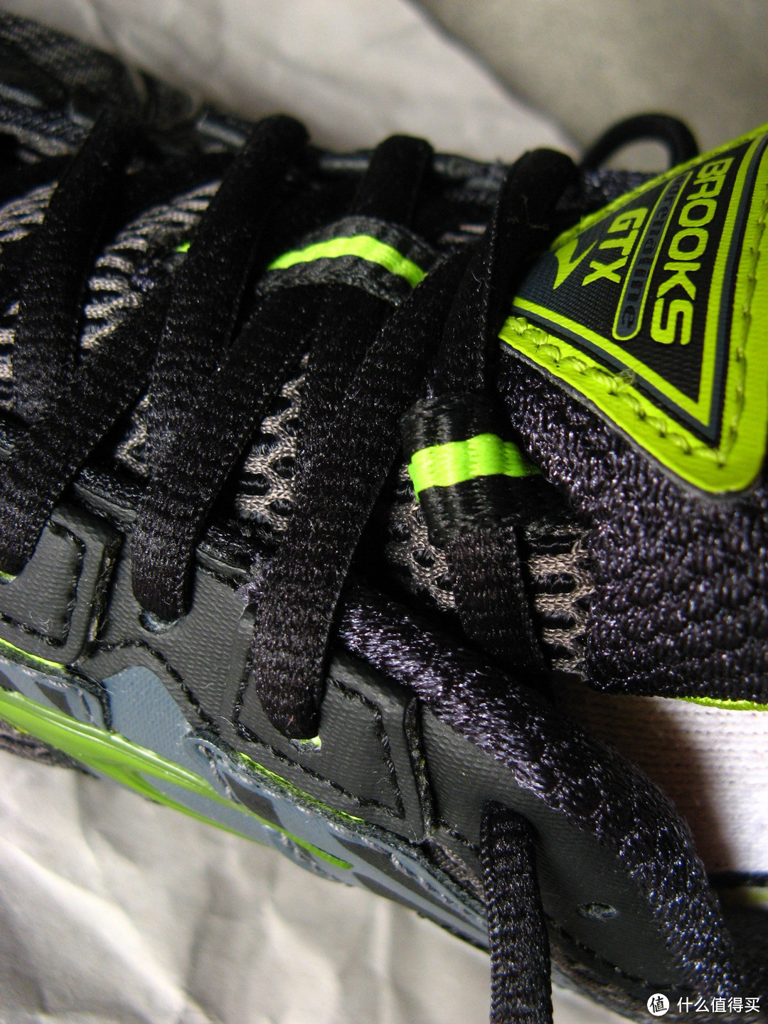跑向春天——黑绿色 Brooks 布鲁克斯 Adrenaline™ ASR™ GORE-TEX 越野跑鞋
