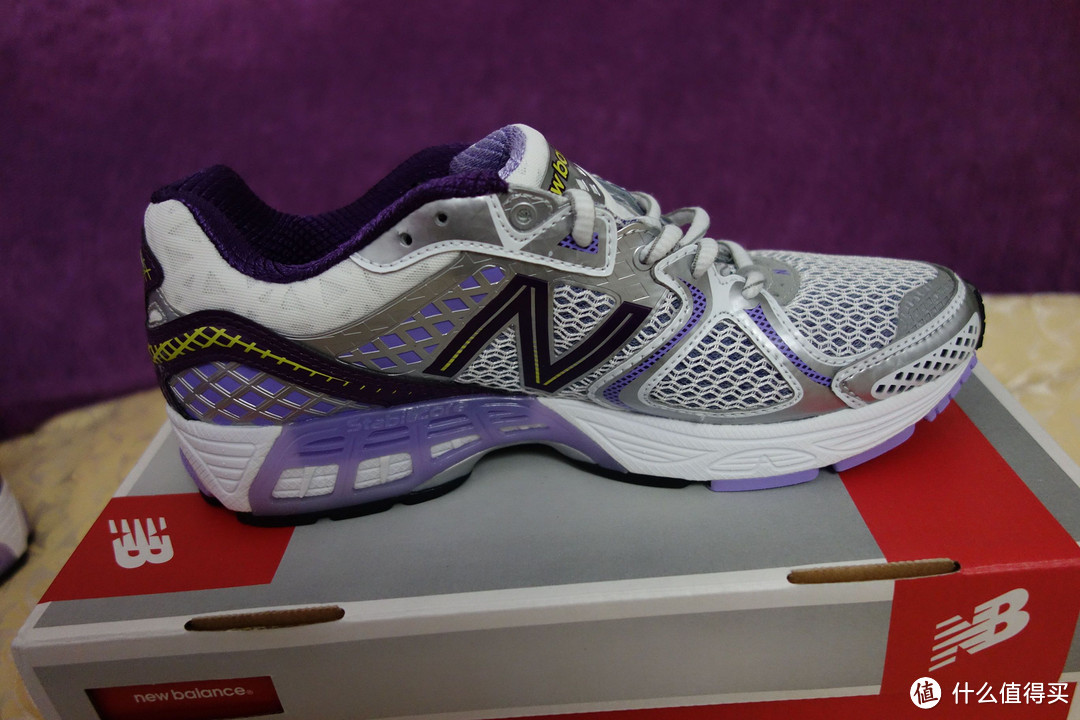 跑鞋小分队：asics 亚瑟士 Cirrus 33 二代 跑鞋、Gel-Kayano 19 旗舰级 女款避震跑鞋 + new balance 新百伦 W1260 v2  支撑跑鞋