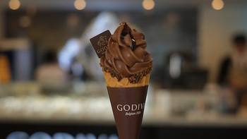 GODIVA歌帝梵2014 春夏甜点开售 新增软冰淇淋蛋筒