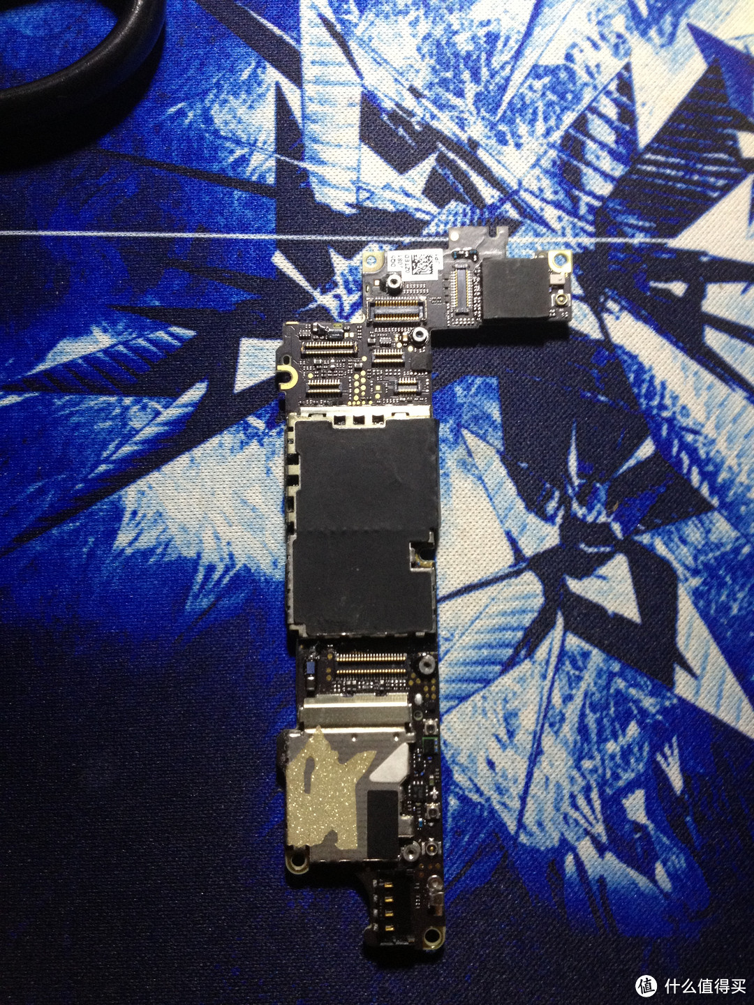 小白破相后···iPhone 4s 换屏全记录