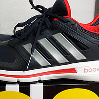 学生党的 adidas 阿迪达斯 BOOST系列 男款跑步鞋 D66245