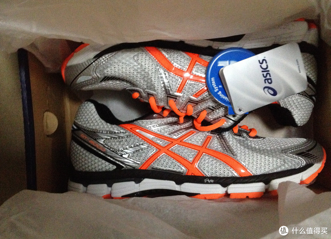 asics 亚瑟士 GT-2000 男款稳定系跑步鞋，吐槽转运