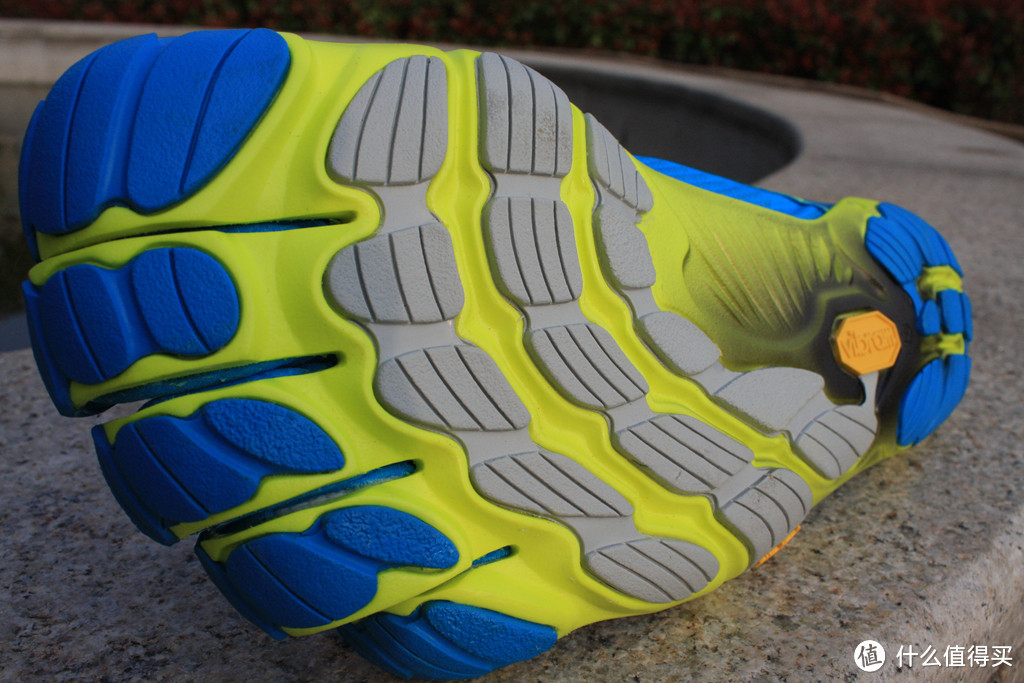 2014新款 Vibram Bikila Evo 赤足跑鞋 评测