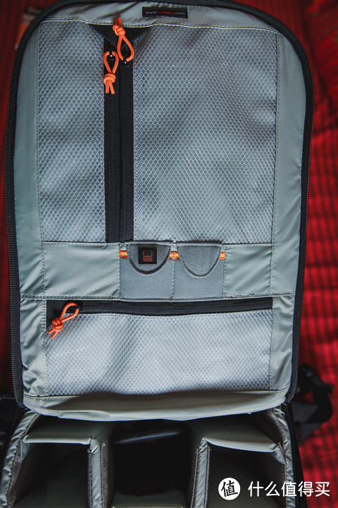 傻大黑粗：海淘 Lowepro 乐摄宝 Pro Runner 450 双肩摄影包