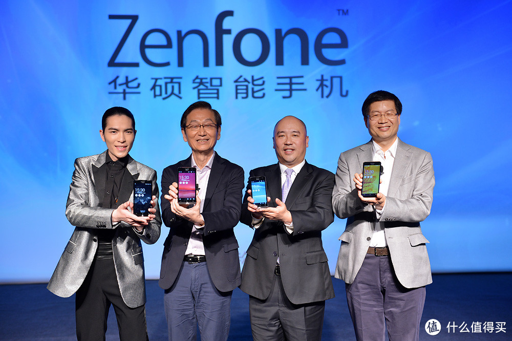 华硕发布两款Zenfone手机，“雨神”萧敬腾现身捧场