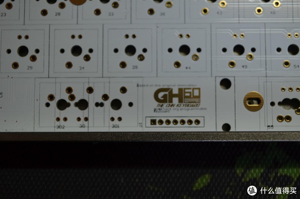 在啪啪声中领略机械的美：DIY 亮骚 机械键盘