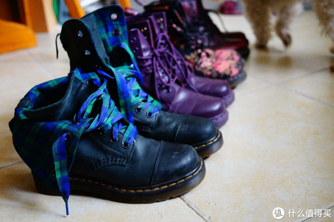 总有一双马丁陪你走遍天涯去见你的爱人：Dr. Martens Aimilie Boot 女款马丁靴 旧鞋新上