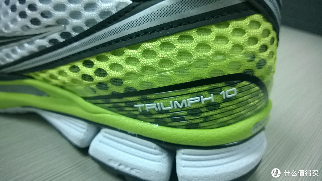 人生第一次拥有“劳斯莱斯”：Saucony 索康尼 Triumph 10 男款 *级缓震慢跑鞋