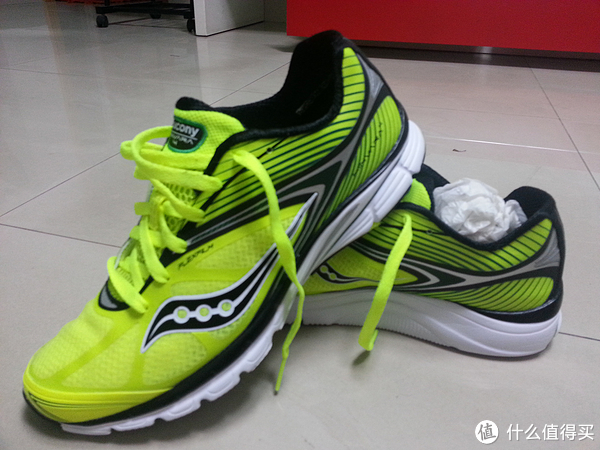 新低价：saucony 索康尼 Kinvara 4 男款缓震跑鞋