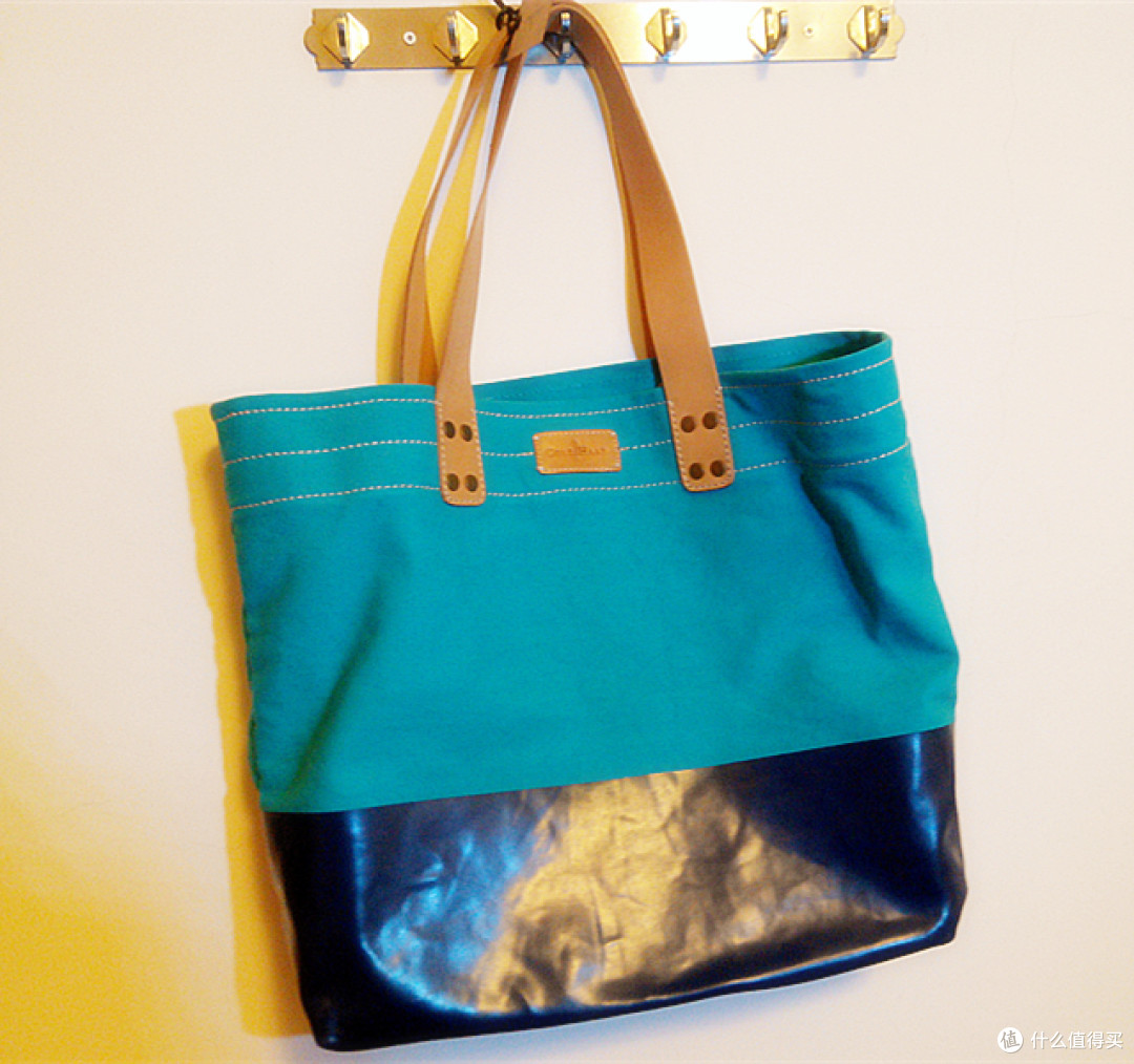 6pm初体验:Cole Haan Kittery Point Tote Poolside 挎包、Village Slim 钱包