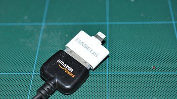 此倍思非彼倍思：AmazonBasics 亚马逊倍思 Apple USB充电/同步数据线