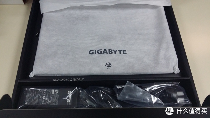 非主流笔记本：GIGABYTE 技嘉 U24F 14英寸超极游戏本（i5、GT750M、4G、HD+）