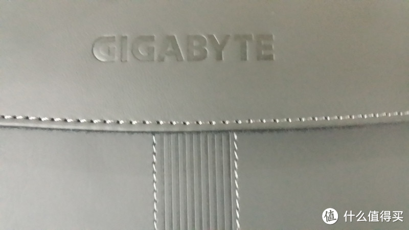 非主流笔记本：GIGABYTE 技嘉 U24F 14英寸超极游戏本（i5、GT750M、4G、HD+）