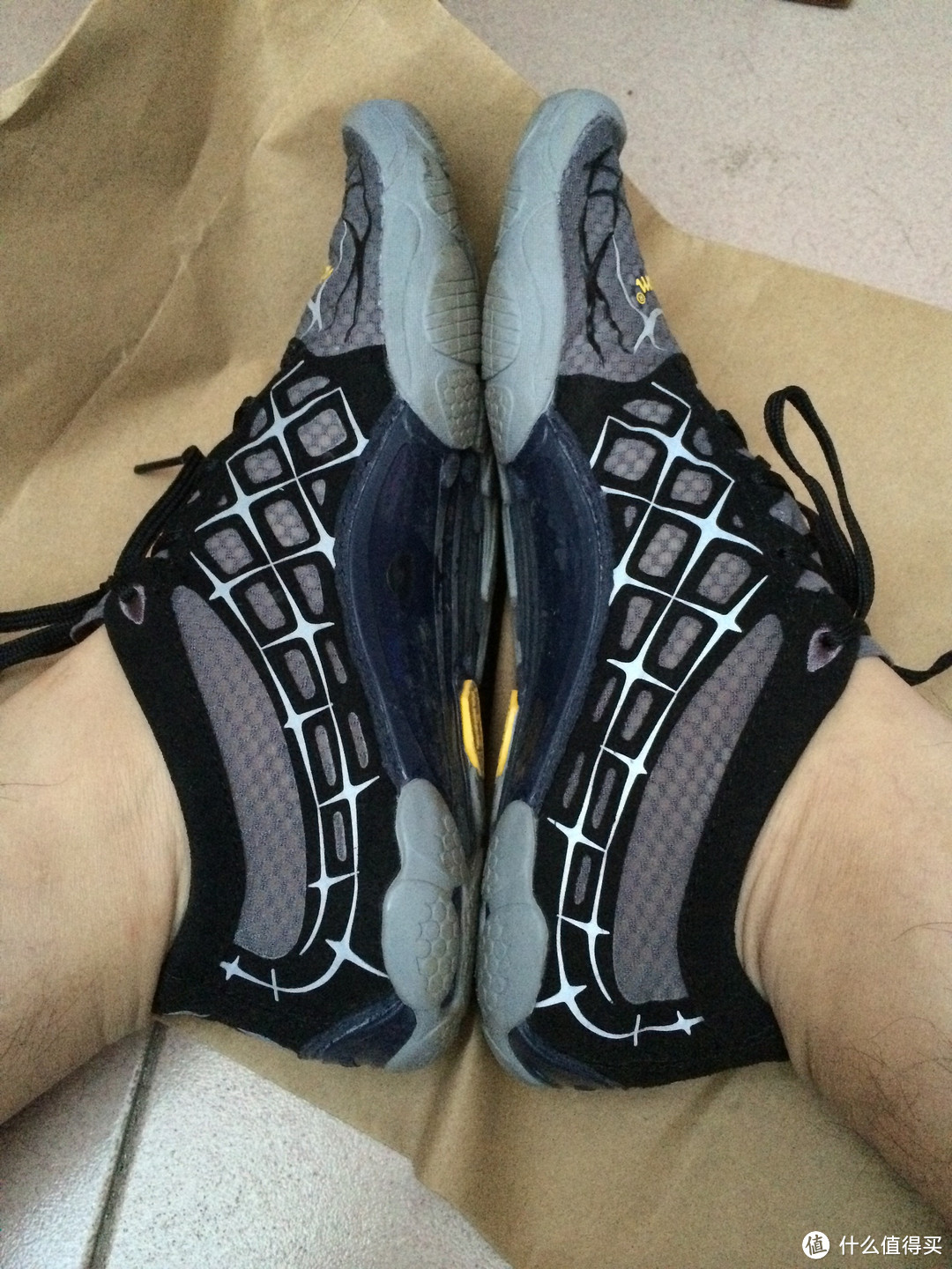 Vibram FiveFingers SeeYa LS 五趾鞋+Saucony 索康尼 Triumph 10 女款 *级缓震慢跑鞋+ASICS 亚瑟士 Gel-Kayano 19 旗舰级女款避震跑鞋