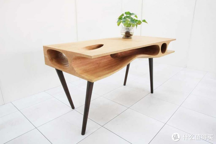 桌内托喵所 80后中国设计师打造 CATable 猫桌