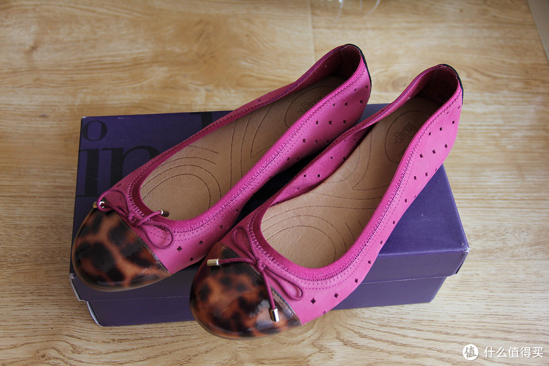 高个妹子来插播:Clarks 其乐 Valley Stone 女士平底鞋+Nine West 玖熙 Cool Dude 女款平底鞋+Skechers 斯凯奇 Gander - Trevor 凉鞋