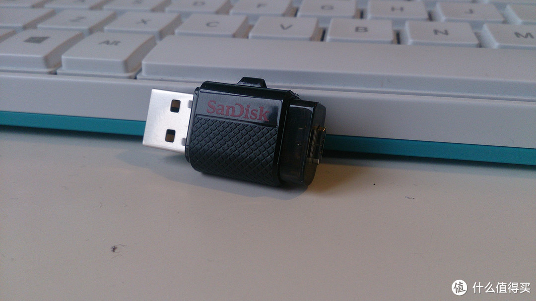 手机扩容神器：SanDisk 闪迪 至尊 64G 双接口U盘