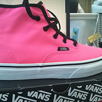 穿童鞋的成年人：VANS 万斯 Authentic Hi 青少年款高帮休闲鞋，顺便晒U.S. Polo Assn USPA Sag Harbor E/W 斜挎包