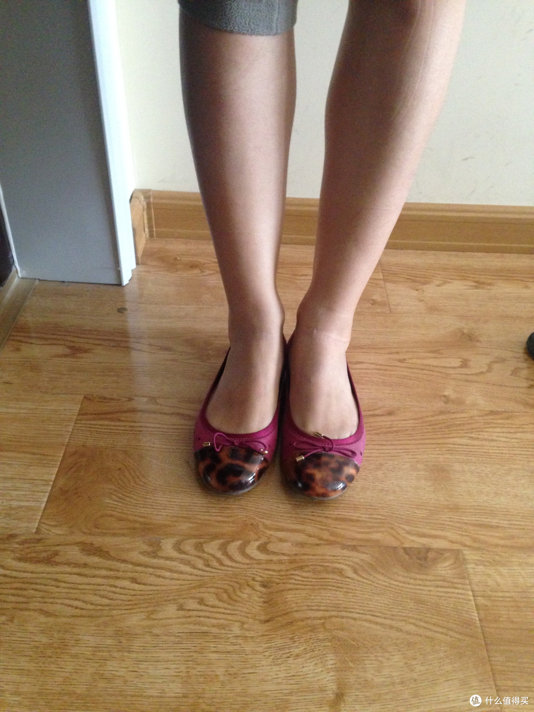 高个妹子来插播:Clarks 其乐 Valley Stone 女士平底鞋+Nine West 玖熙 Cool Dude 女款平底鞋+Skechers 斯凯奇 Gander - Trevor 凉鞋
