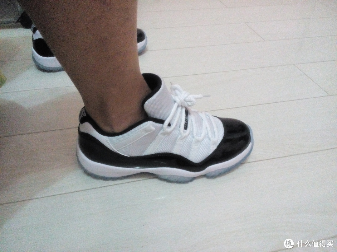 Nike 耐克 Air Foamposite Pro 篮球球+ air Jordan XI LOW concord 篮球鞋