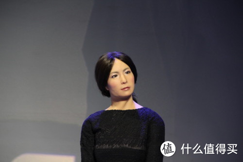 日本“最性感”美女机器人现身GMIC 可与人类交流