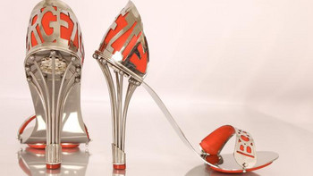 踏不破的铁鞋：珠宝商打造世界最舒适高跟鞋 承诺可穿千年