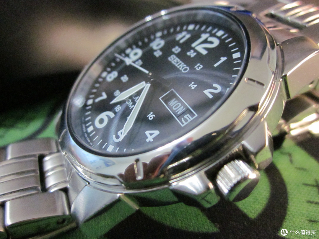 难以言表的幸福感:Seiko 精工 SNE095 男款光动能腕表