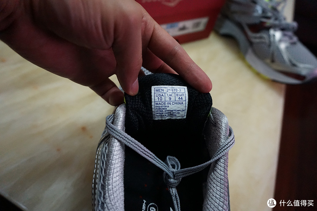 The North Face 北面Verbera Lightpacker GTX 户外鞋+Saucony 索康尼 Guide 6 次*级稳定跑鞋