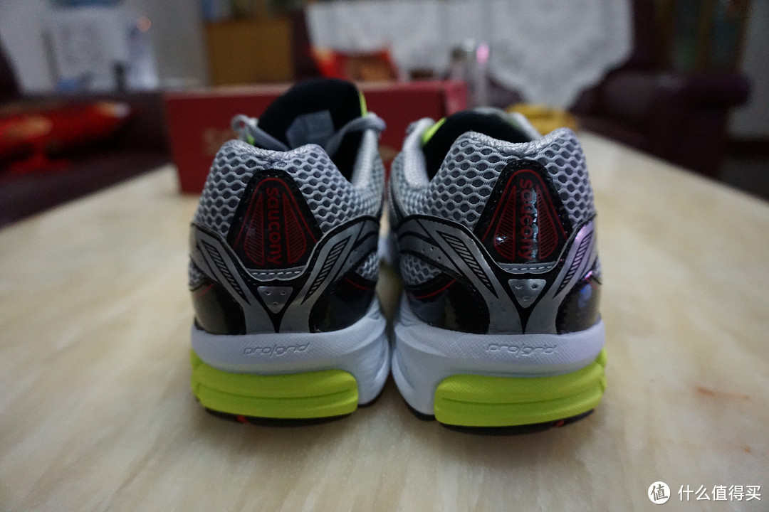 The North Face 北面Verbera Lightpacker GTX 户外鞋+Saucony 索康尼 Guide 6 次*级稳定跑鞋