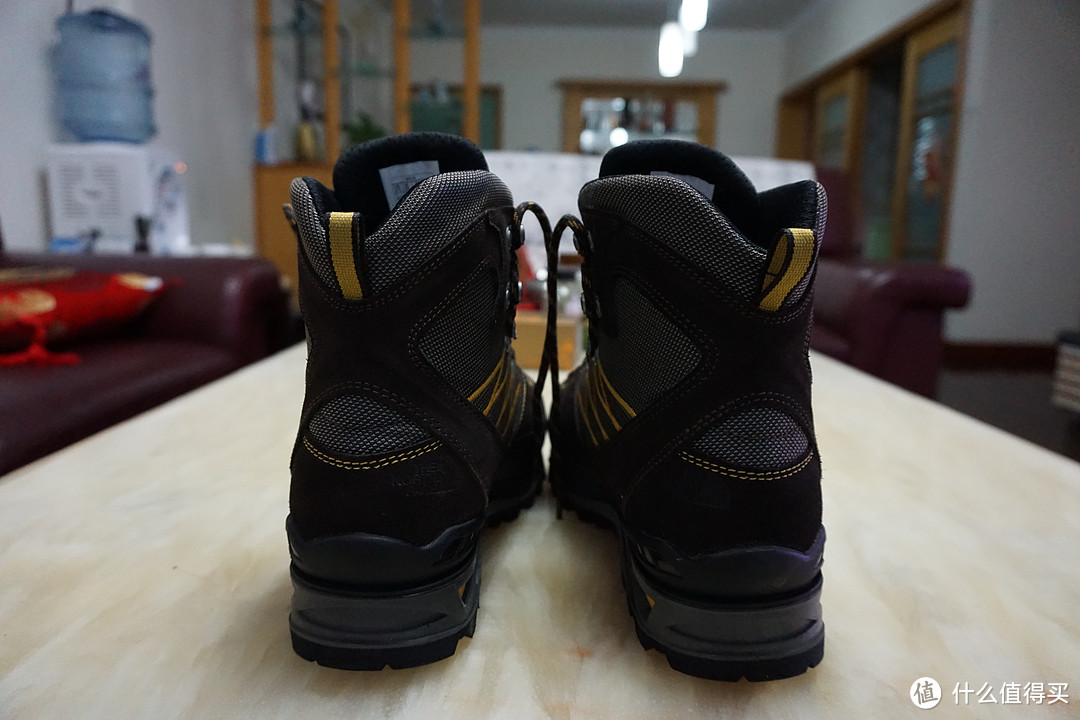 The North Face 北面Verbera Lightpacker GTX 户外鞋+Saucony 索康尼 Guide 6 次*级稳定跑鞋