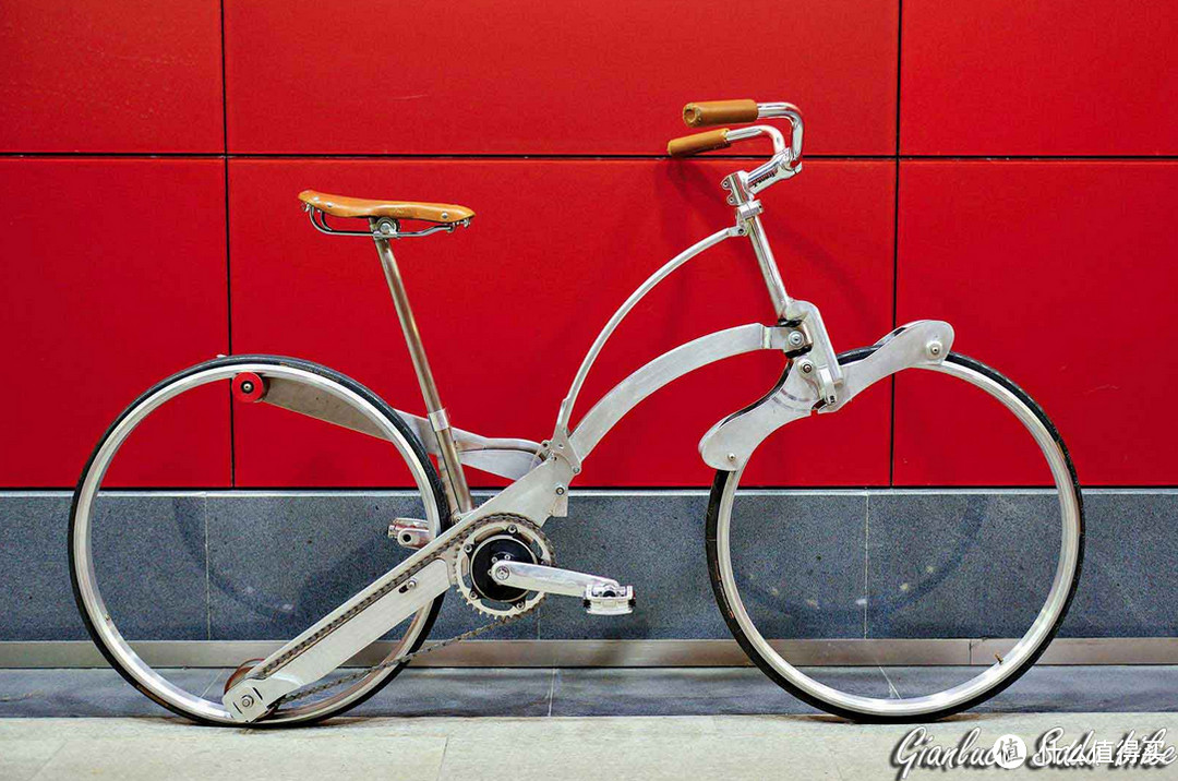 随身携带 可以折成雨伞大小的自行车 Sada Bike