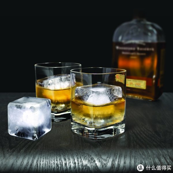 烈酒绝配:Tovolo Ice Molds 制冰模具